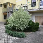 Zur Alten Schule Hotel Pitten