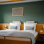 Zur Alten Schule Hotel 3*
