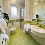 Zur Alten Schule Hotel