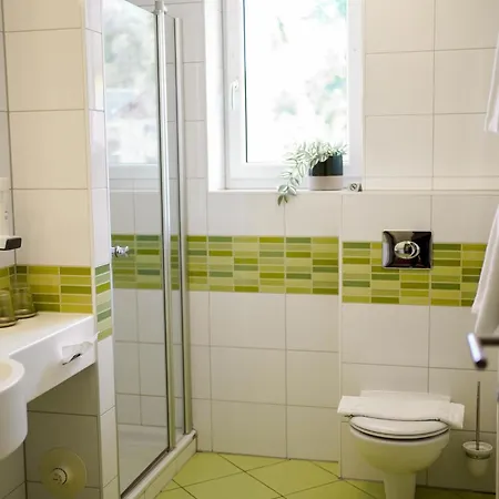 Zur Alten Schule Hotel 3*