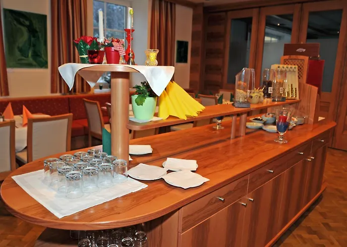 Zur Alten Schule Hotel 3*