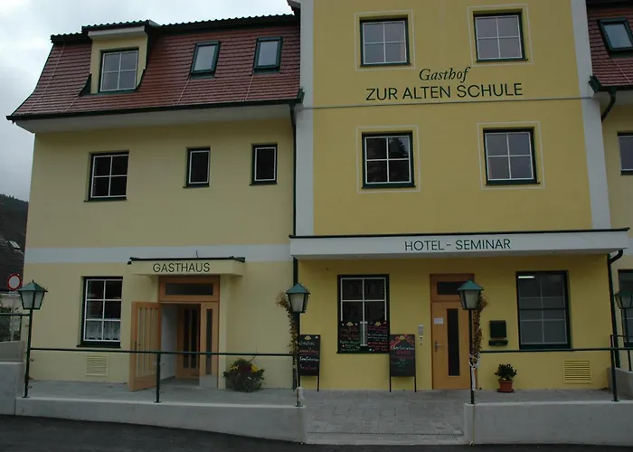 Hotel Zur Alten Schule 3*