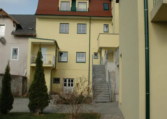 Hotel Zur Alten Schule Pitten