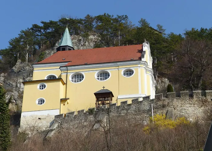 Zur Alten Schule Hotel Pitten